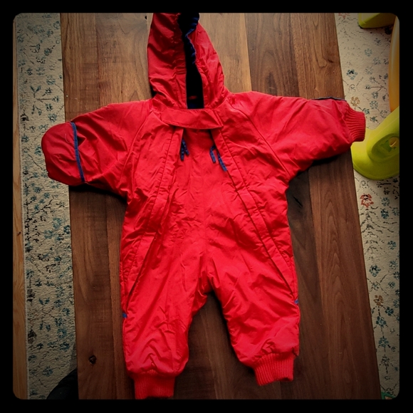 Red winter one piece - Picture 1 of 2